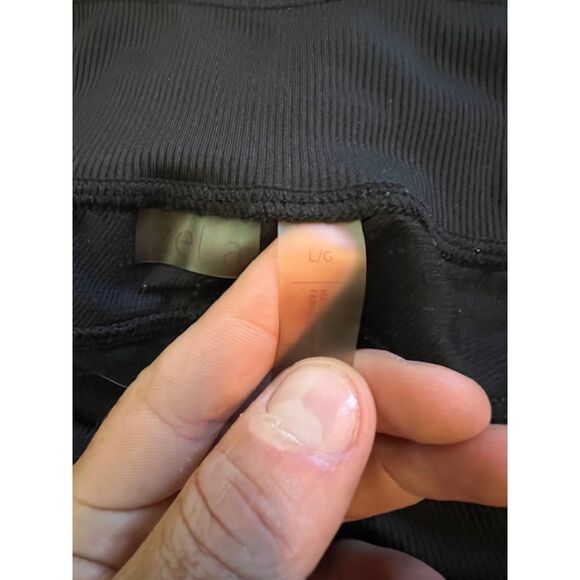 Zella Altitude Black Lined Athletic Shorts NWOT • Women’s Large - Picture 3 of 4